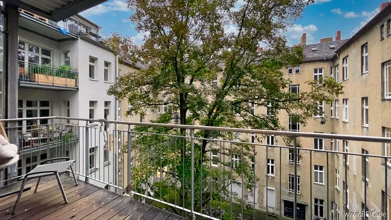 Stilvoll Wohnen: Neubau-Wohnung mit Süd-Balkon, am Ostkreuz, möbliert/unmöbliert — photo 1